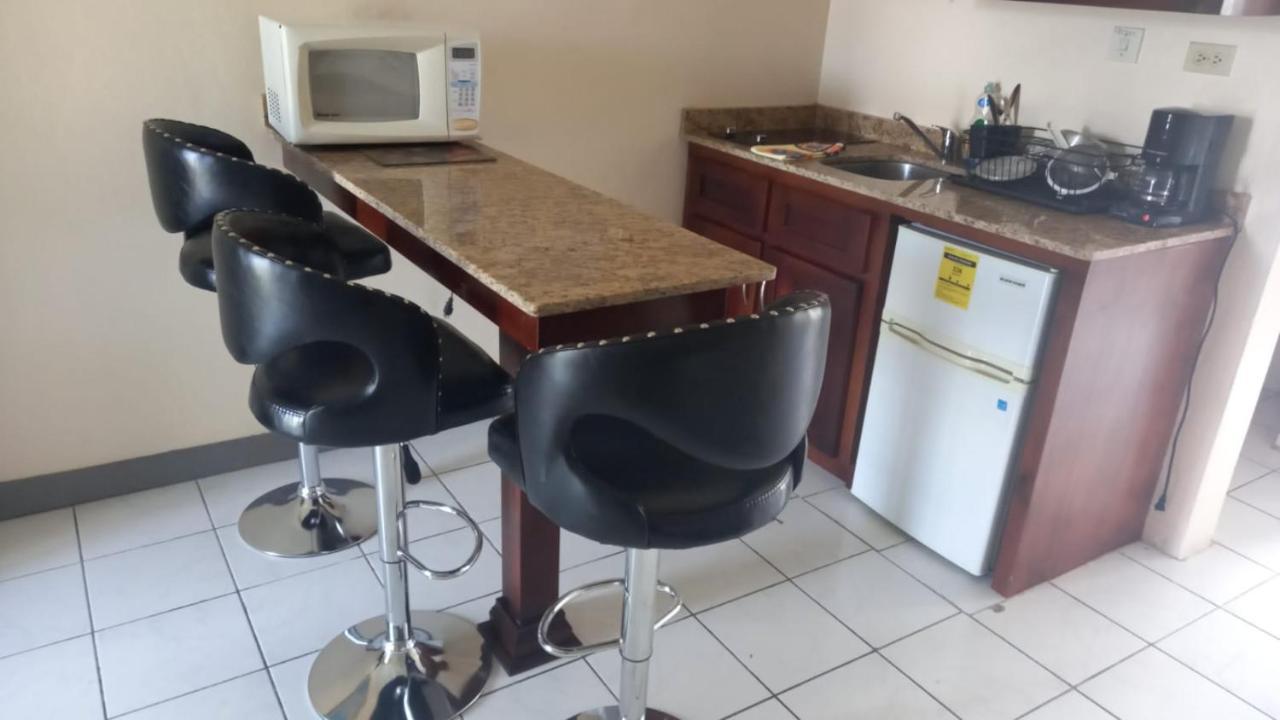 Studio 27 Ocho Rios Luaran gambar